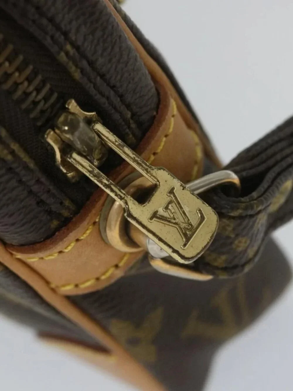 LOUIS VUITTON Monogram Marly Dragonne GM Clutch Bag M51825 LV - Picture 7 of 16